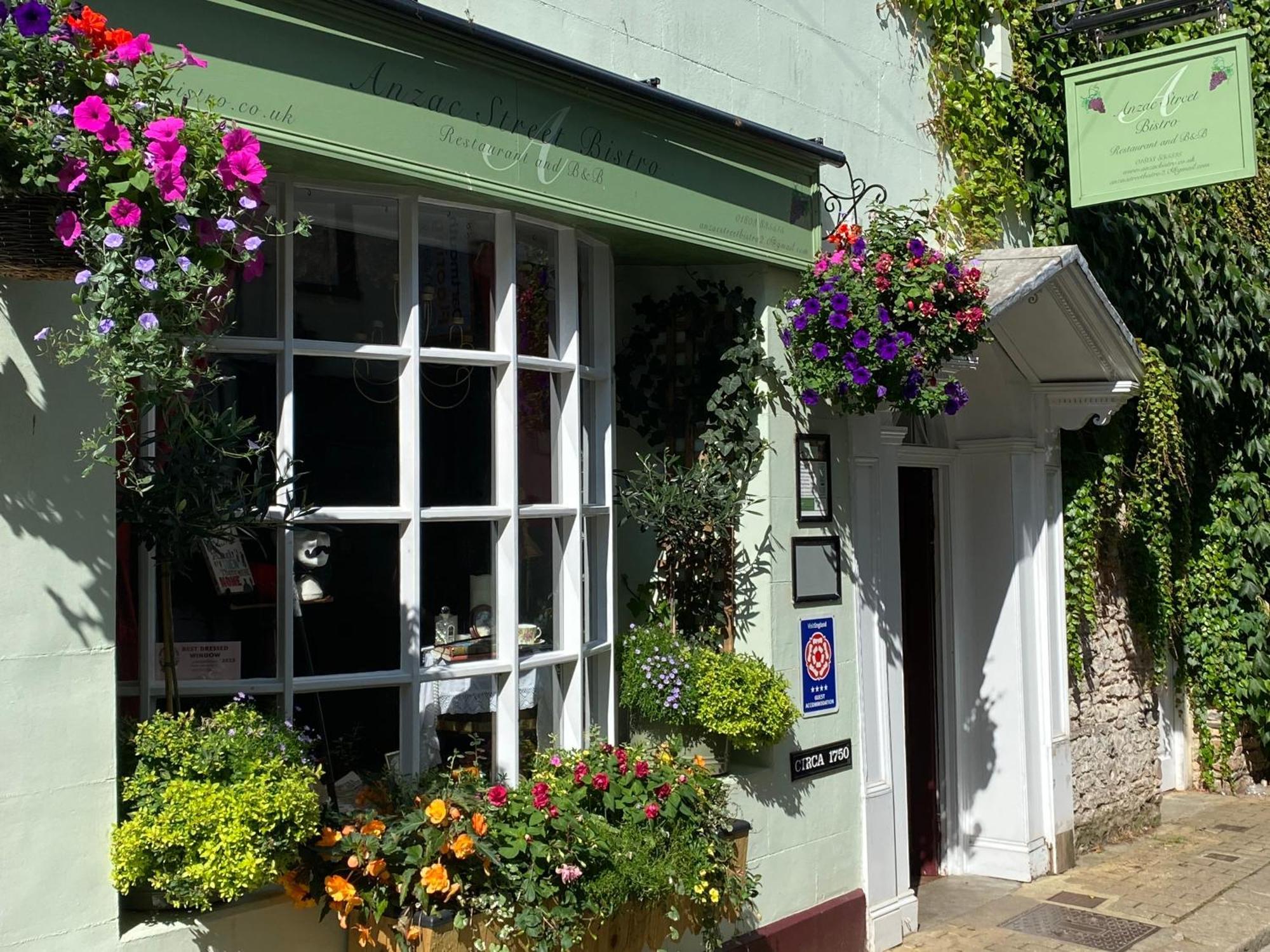 Anzac Street B+Bistro Dartmouth Exteriör bild