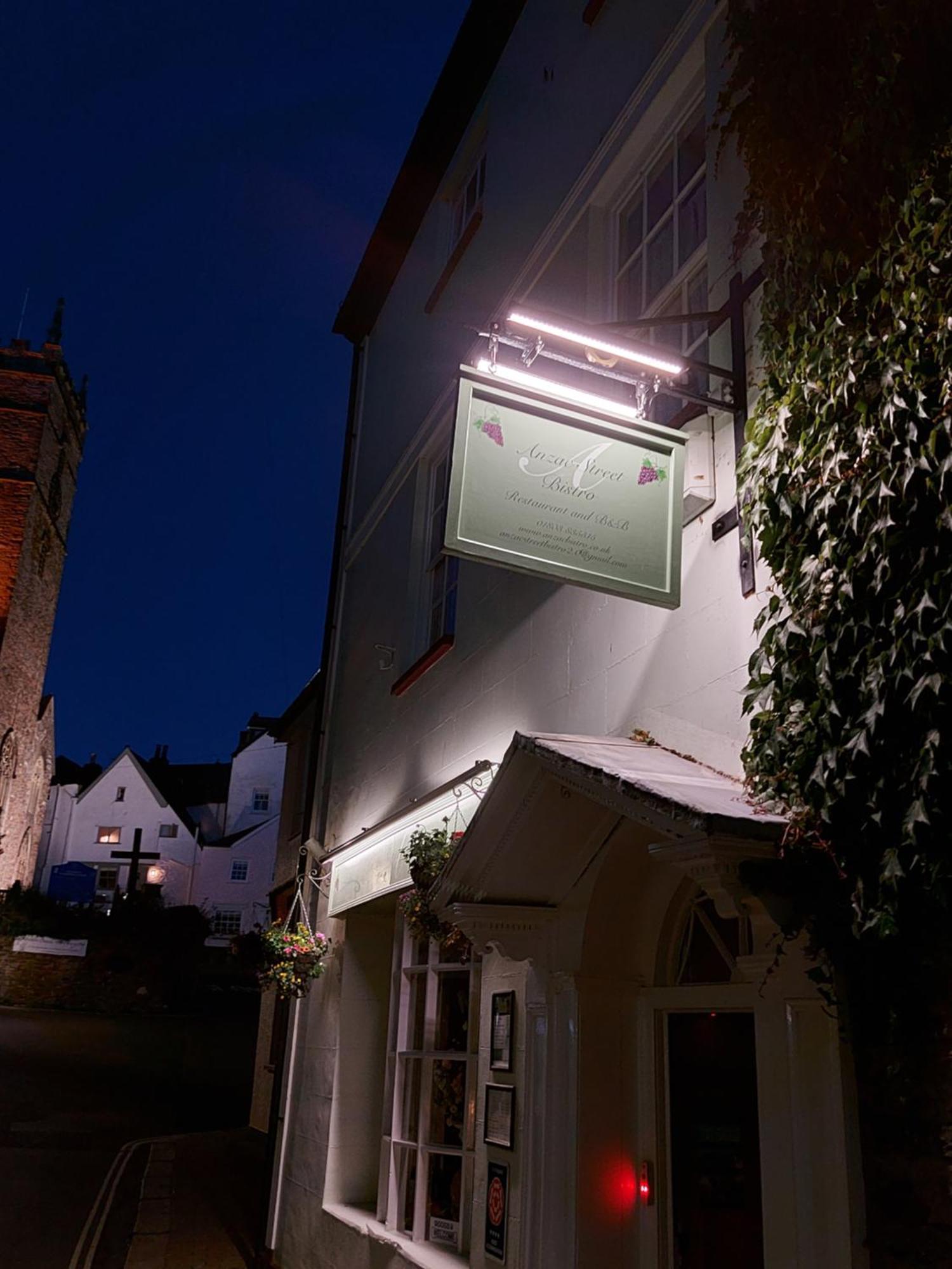 Anzac Street B+Bistro Dartmouth Exteriör bild